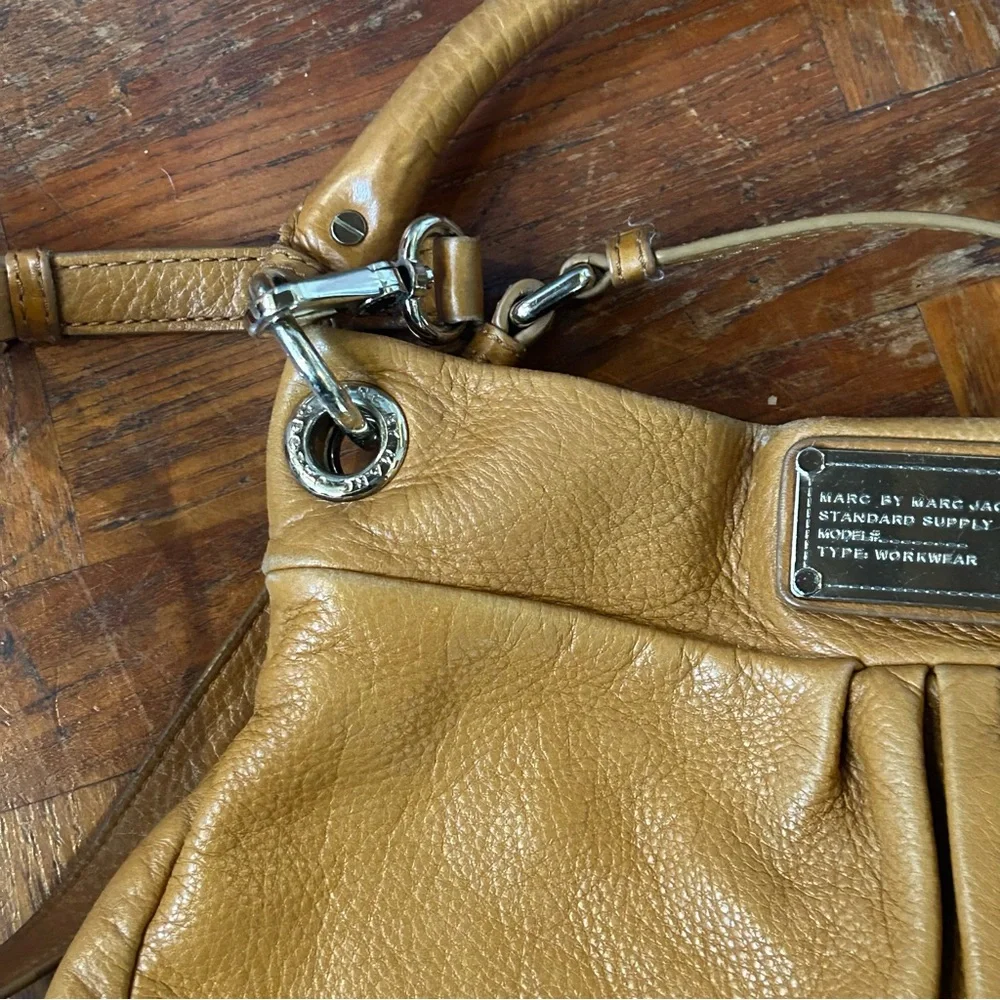Marc Jacobs Leather Hobo Shoulder Bag
